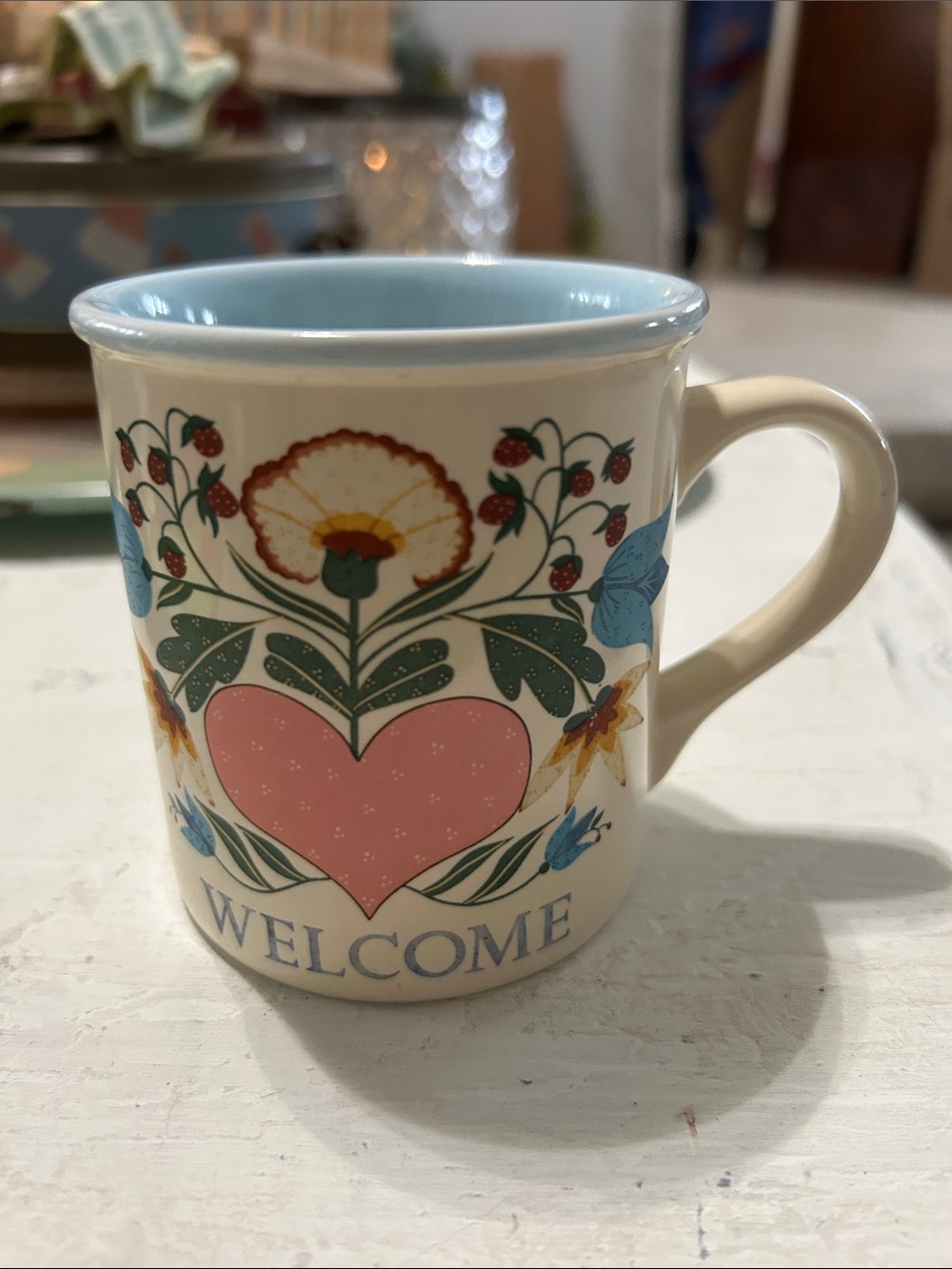 Vintage Welcome Floral Heart Ceramic Mug